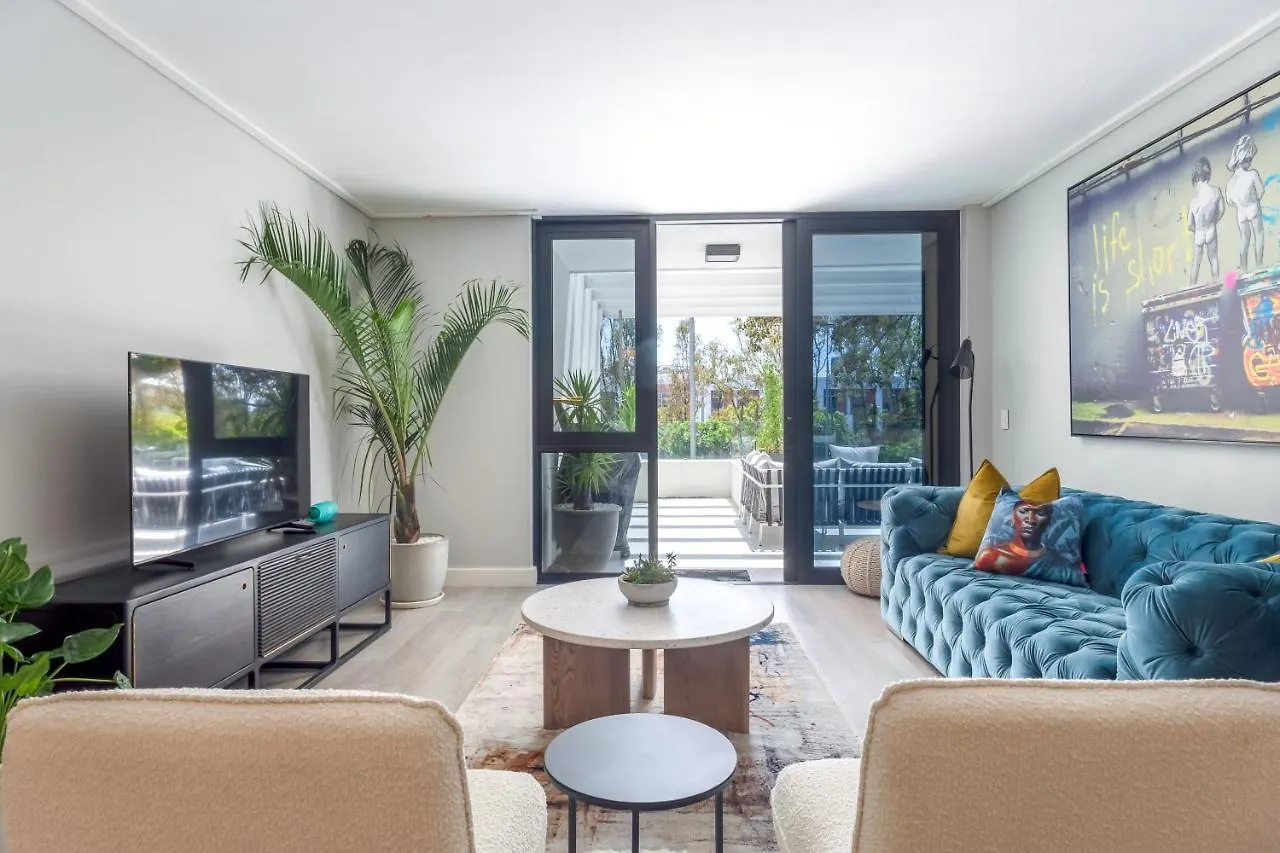 Trendy 2 Bedroom Apartment In Greenpoint, Cape Town. 0*,  South Africa